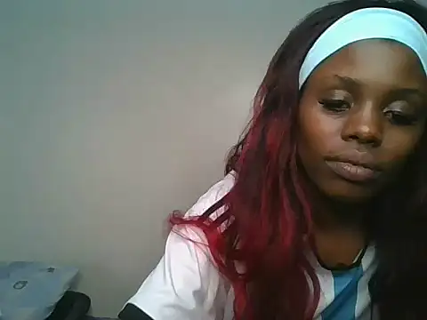 Snapshot of Sexxy_littlemiss chatting on May 30, 10:51 pm Sexxy littlemiss online show from May 30, 10:51 pm