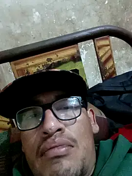 Snapshot of mirko7898 chatting on July 11, 2:14 am mirko7898 online show from July 11, 2:14 am