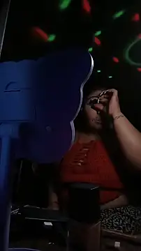 Snapshot of NailGoddessnow chatting on February 6, 7:24 am NailGoddessnow online show from February 6, 7:24 am