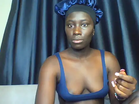 Snapshot of Sexxy_Melany_ chatting on June 21, 9:12 am Sexxy Melany online show from June 21, 9:12 am