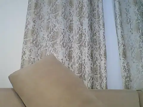 Snapshot of dollface_bela chatting on June 26, 6:12 pm dollface bela online show from June 26, 6:12 pm