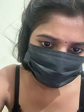 Snapshot of Poonam-Ray chatting on July 24, 6:39 pm Poonam-Ray online show from July 24, 6:39 pm