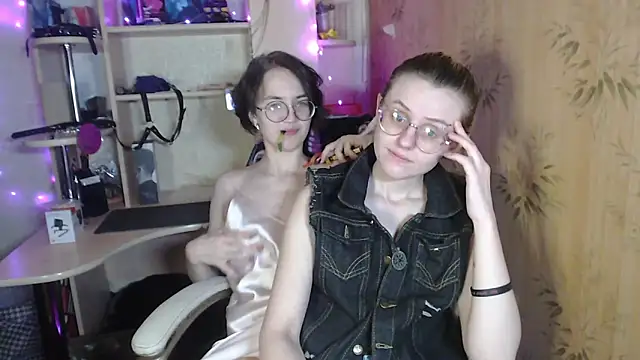 Snapshot of __Freya___ chatting on May 24, 3:39 pm Freya online show from May 24, 3:39 pm