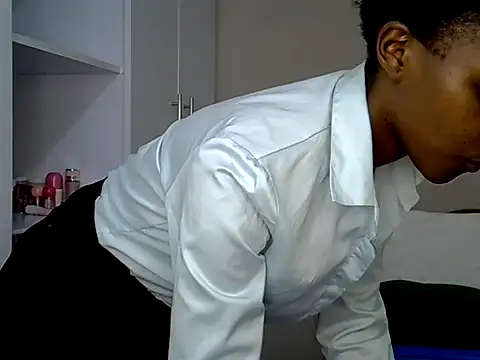 Snapshot of Sexycarll9 chatting on July 3, 8:37 pm Sexycarll9 online show from July 3, 8:37 pm