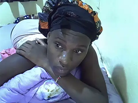 Snapshot of Gorgeous-maya chatting on May 28, 8:22 am Gorgeous-maya online show from May 28, 8:22 am