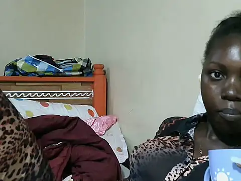 Snapshot of cute_Aleesh chatting on June 24, 5:50 am cute Aleesh online show from June 24, 5:50 am