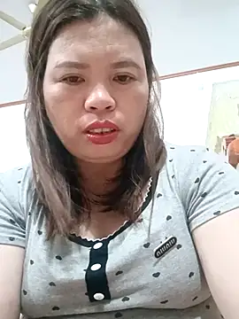 Snapshot of -Yeyi- chatting on June 25, 7:18 pm -Yeyi- online show from June 25, 7:18 pm