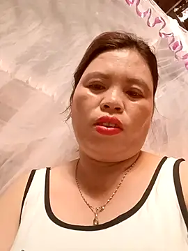 Snapshot of -Yeyi- chatting on July 11, 2:14 am -Yeyi- online show from July 11, 2:14 am