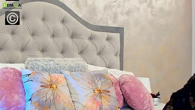 Snapshot of Bianca_Vale chatting on May 27, 5:04 am Bianca Vale online show from May 27, 5:04 am