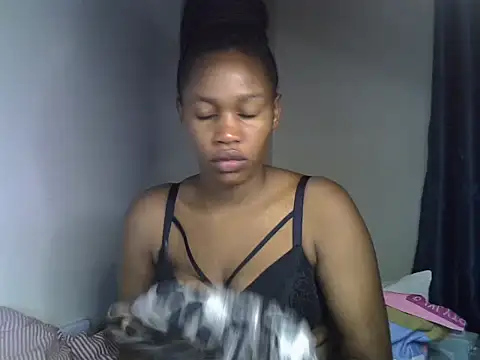 Snapshot of ANGEL_MIA23 chatting on June 16, 10:01 pm ANGEL MIA23 online show from June 16, 10:01 pm