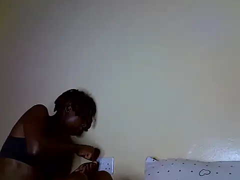 Snapshot of kiki8390 chatting on May 31, 9:49 pm kiki8390 online show from May 31, 9:49 pm
