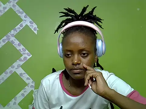 Snapshot of Slim_shedy1 chatting on June 12, 6:56 am Slim shedy1 online show from June 12, 6:56 am