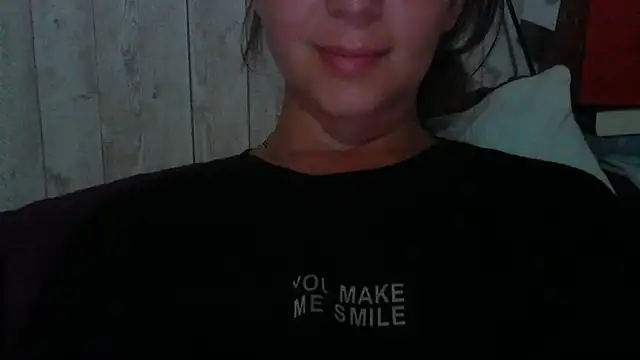 Bella--White online show from June 14, 3:58 pm