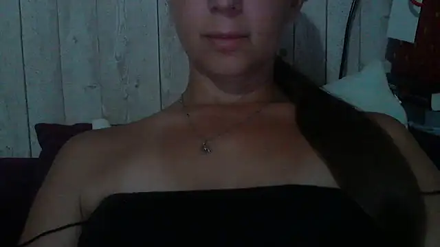 Bella--White online show from June 20, 3:26 pm