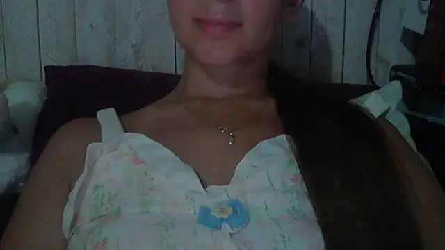 Bella--White online show from June 27, 5:18 pm