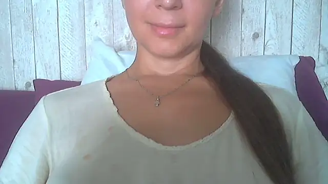 Bella--White online show from July 4, 6:19 am