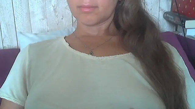 Bella--White online show from July 7, 7:23 am