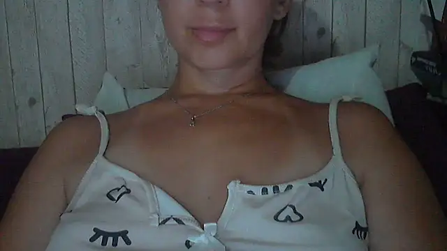 Bella--White online show from July 16, 3:29 pm