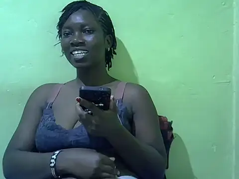 Snapshot of Sweet-Lynn chatting on July 13, 7:16 pm Sweet-Lynn online show from July 13, 7:16 pm