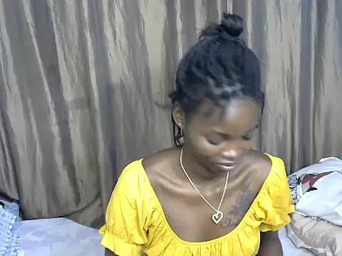 Snapshot of Africana_slim chatting on May 30, 7:33 pm Africana slim online show from May 30, 7:33 pm