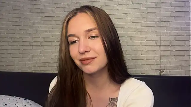Snapshot of Vitacute chatting on June 4, 5:19 pm Vitacute online show from June 4, 5:19 pm