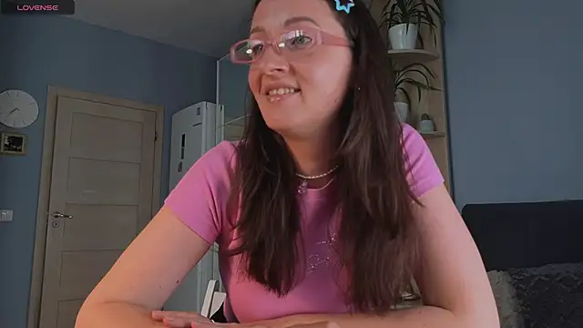 Snapshot of GoldenCrystall chatting on July 1, 4:40 pm GoldenCrystall online show from July 1, 4:40 pm