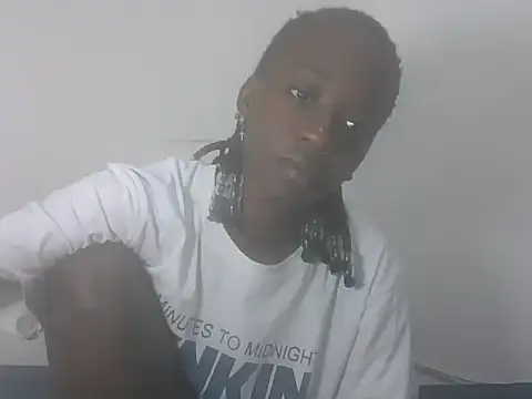 Snapshot of Darkpretty23 chatting on May 26, 4:25 pm Darkpretty23 online show from May 26, 4:25 pm