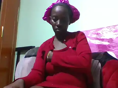 Snapshot of maamypussy chatting on May 19, 8:04 pm maamypussy online show from May 19, 8:04 pm