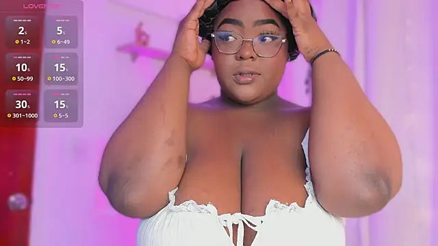 Snapshot of Ayanaa_Ebony_ chatting on July 13, 11:24 am Ayanaa Ebony online show from July 13, 11:24 am
