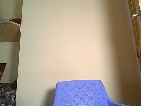 Snapshot of celine24 chatting on June 23, 8:56 am celine24 online show from June 23, 8:56 am