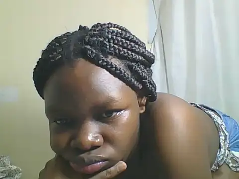 Snapshot of Sweetgal2025 chatting on May 31, 6:09 pm Sweetgal2025 online show from May 31, 6:09 pm