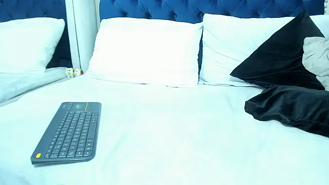 Snapshot of AlondraSosa chatting on May 23, 1:37 pm AlondraSosa online show from May 23, 1:37 pm