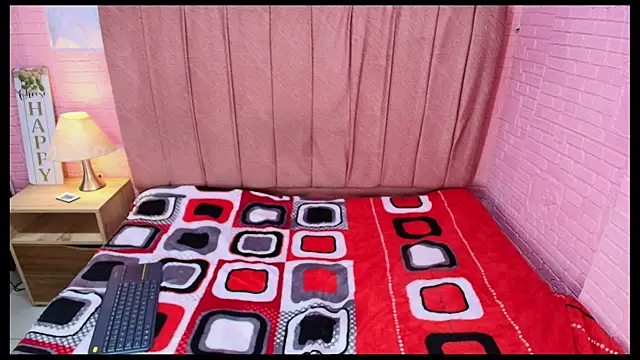 mnicollesweet pri online show from July 14, 2:05 am