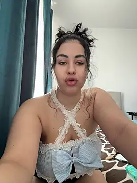 Snapshot of DaianaKimberly chatting on July 21, 10:17 am DaianaKimberly online show from July 21, 10:17 am