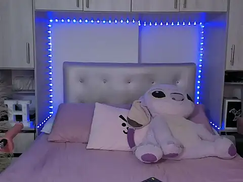 Snapshot of Honniewhitee_ chatting on June 11, 2:53 am Honniewhitee online show from June 11, 2:53 am