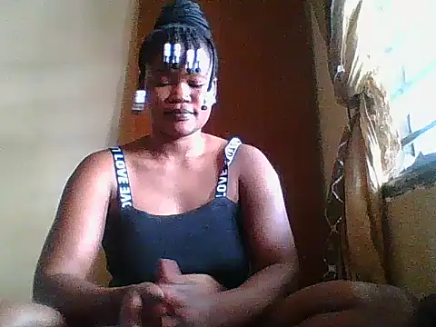 Snapshot of Beauty0001 chatting on July 23, 12:58 pm Beauty0001 online show from July 23, 12:58 pm