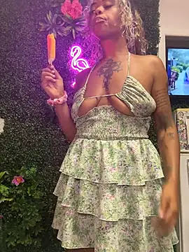 Snapshot of naturebaby chatting on July 16, 3:12 am naturebaby online show from July 16, 3:12 am