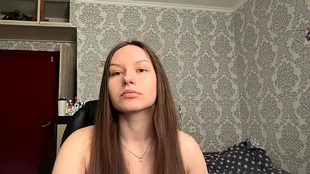Snapshot of ShaylaChong chatting on May 17, 7:06 am ShaylaChong online show from May 17, 7:06 am