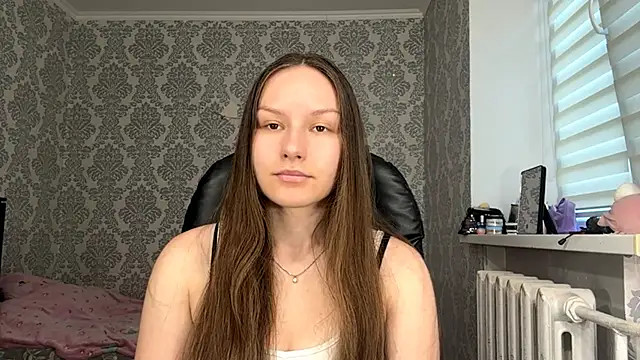 Snapshot of ShaylaChong chatting on July 1, 4:03 am ShaylaChong online show from July 1, 4:03 am
