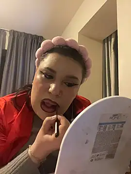 Snapshot of NaomiJasminX chatting on May 30, 6:05 pm NaomiJasminX online show from May 30, 6:05 pm