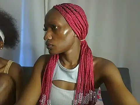 Snapshot of SleekCandy_petites chatting on July 4, 5:24 am SleekCandy petites online show from July 4, 5:24 am