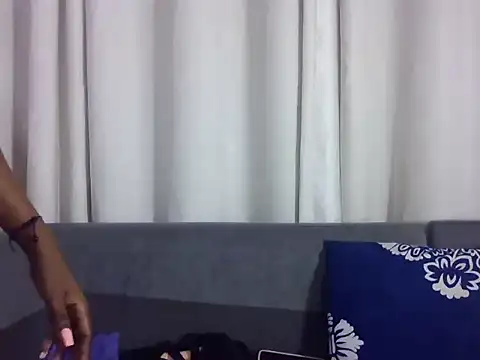 Candysleek petite online show from July 9, 12:42 pm