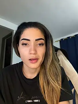 Snapshot of MagdalenaVega chatting on May 27, 11:29 am MagdalenaVega online show from May 27, 11:29 am