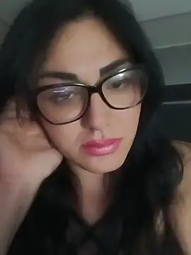 Snapshot of BaddieOMalessere chatting on June 14, 12:30 am BaddieOMalessere online show from June 14, 12:30 am