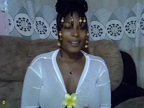 Snapshot of Eebony1 chatting on May 17, 12:08 am Eebony1 online show from May 17, 12:08 am