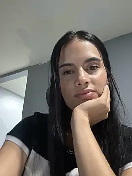 Snapshot of bihanca_sainz chatting on May 27, 1:57 am bihanca sainz online show from May 27, 1:57 am