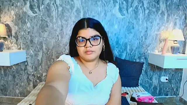 sky white  online show from July 8, 12:09 pm