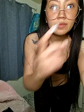 Snapshot of victoria_722 chatting on June 18, 12:22 am victoria 722 online show from June 18, 12:22 am