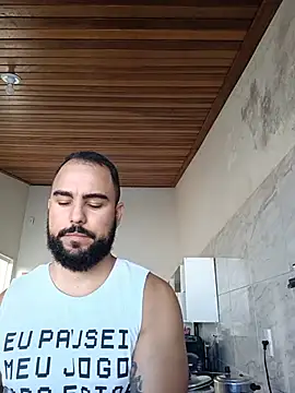 Snapshot of BarbozaAdtt chatting on June 6, 2:33 pm BarbozaAdtt online show from June 6, 2:33 pm