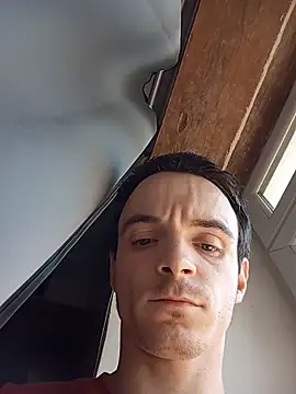 thomsnapchaud online show from June 25, 12:42 pm
